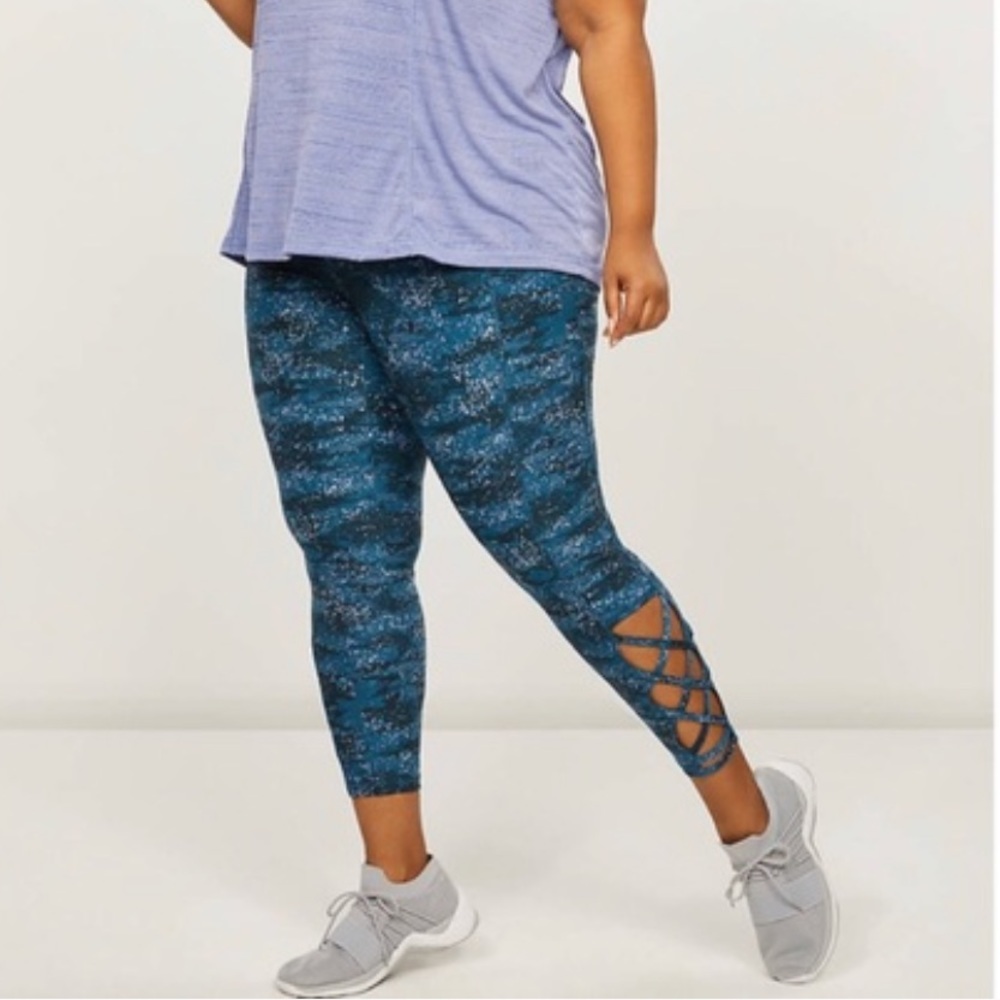 Lane Bryant - LIVI 7/8 Power Legging With Wicking - Crisscross  at hem - New!